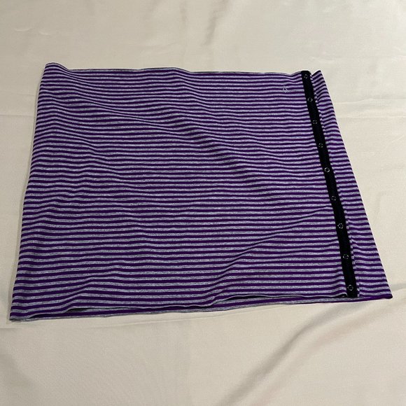 2/$20 Ivivva Scarf - Picture 3 of 13